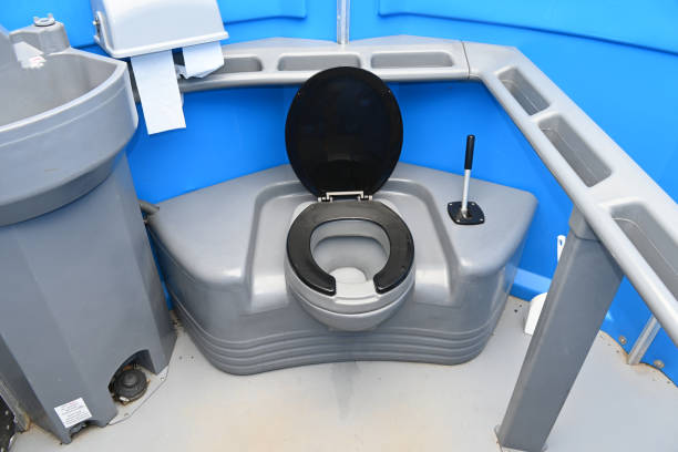 Best Portable restroom trailer rental  in Grayson, KY